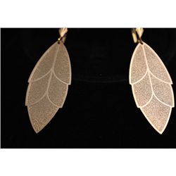 14K GOLD PLATED LEAF DESIGNED DANGLE EARRING