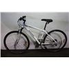 Image 1 : WHITE MARIN SAN ANSELMO 24 SPEED FRONT SUSPENSION MOUNTAIN BIKE