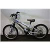 Image 2 : 2 BIKES : BLUE MAGNUM KIDS BIKE AND BLUE X-GAMES TRAPPER BMX BIKE