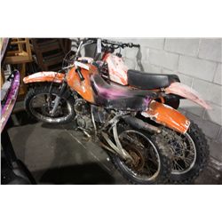 ORANGE GAS DIRT BIKE - NO KEYS, NO REGI