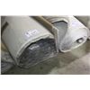 Image 2 : ROLL OF BROWN MEDIUM LENGTH CARPET