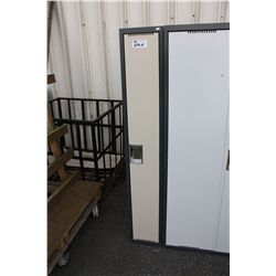 SINGLE DOOR METAL STORAGE LOCKER