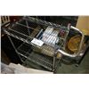 Image 1 : 2 METAL RACKS AND CONTENTS
