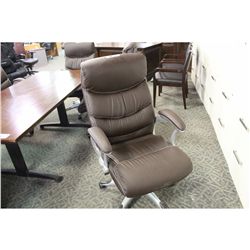 BROWN LEATHER HIBACK EXECUTIVE BOARDROOM CHAIR