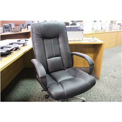BLACK LEATHER HIBACK EXECUTIVE CHAIR