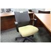 Image 2 : KIELHAUER 'TOM' ERGONOMIC TASK WITH MUSTARD SEAT