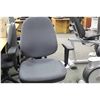 Image 2 : GREY TASK CHAIR