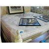 Image 1 : King size mattress and boxspring set