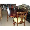Image 1 : Mahogany dining room table with 2 leafs and 5