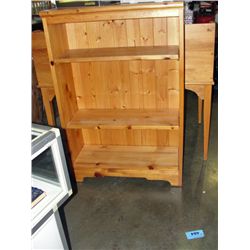 Approx 4F tall pine bookshelf
