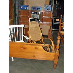 4pc pine bedroom set; queen size bed, headboard