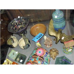 Lot of assorted decorative and collectable items