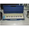 Image 1 : Yamaha portasound keyboard