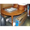 Image 1 : Solid maple dining table with one leaf