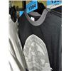 Image 1 : Bundle of 4 black anhieser bush budweiser tshirts