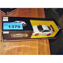 Radio controlled porsche 911 - white