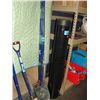 Image 1 : 3 landscaping shovels