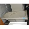 Image 1 : New bathtub