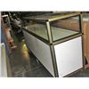 Image 1 : commercial display showcase