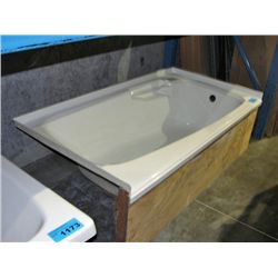 New bathtub