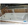 Image 1 : New bathtub