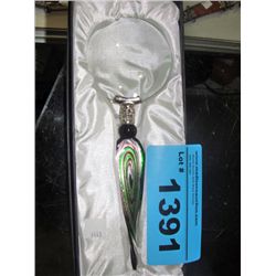 Fancy art glass handled magnifying glass
