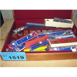 Box of assorted collectors spoons