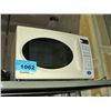 Image 1 : Danby designer microwave oven