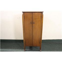 SOLID OAK VICTROLA STAND AND MUSIC CABINET 36 X 16.5 X