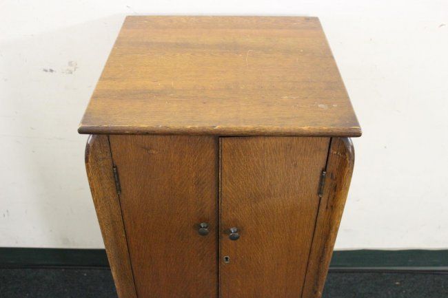 Solid Oak Victrola Stand And Music Cabinet 36 X 16 5 X