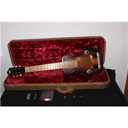 VINTAGE OAHU LAP STEEL GUITAR IN ORIGINAL CASE PLUS 2
