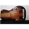 Image 8 : VINTAGE OAHU LAP STEEL GUITAR IN ORIGINAL CASE PLUS 2