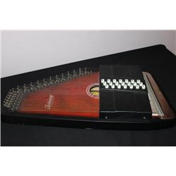 AUTOHARP BY OSCAR SCHMIDT - MADE IN KOREA - NEAR MINT -