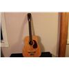Image 2 : FULL SIZE REGAL ACOUSTIC GUITAR - GOOD CONDITION