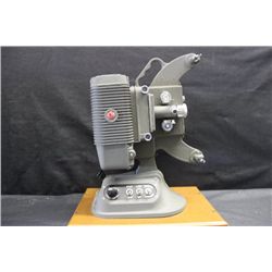1952 DEJUR 8MM 750 MOVIE PROJECTOR ABSOLUTELY MINT