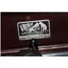 Image 2 : UNIQUE MAHOGANY VICTOR TRAVEL VICTROLA IN EXCELLENT