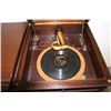Image 3 : NICE MAHOGANY VICTOR VICTROLA IN EXCELLENT PLAYING