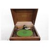 Image 2 : OAK VICTOR VICTROLA WORKS PERFECT NEAR MINT 42 X 19 X