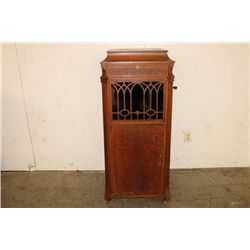 TALL FLOOR MODEL OAK VICTROLA BY EDISON PLAYS GREAT
