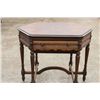 Image 2 : OUTSTANDING ATWATER KENT TABLETOP RADIO GOLDEN VOICED