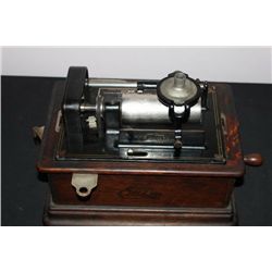 EDISON OAK CYLINDER PLAYER NOT WORKING NEEDS BELTS NICE