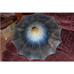 BLUE MORNING GLORY HORN IN GOOD CONDITION FULL-SIZE 32