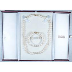 Estate Helzberg Diamonds brand - 14K Pearl Necklace, Bracelet and Earrings