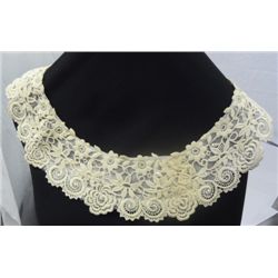 ANTIQUE IVORY LACE COLLAR WITH RHINESTONES