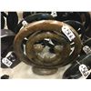 Image 1 : BROWN SERPENTINE FAMILY OF 3 CIRCLE, HAND CARVED