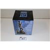 Image 1 : CAT WOMAN, HAND PAINTED, COLD CAST PORCELAIN STATUE 2573/3500