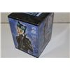 Image 2 : CAT WOMAN, HAND PAINTED, COLD CAST PORCELAIN STATUE 2573/3500