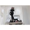 Image 3 : CAT WOMAN, HAND PAINTED, COLD CAST PORCELAIN STATUE 2573/3500
