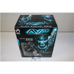 AVP ALIEN VS. PREDATOR ALIEN STATUE: GRID, NEW IN BOX 2836/3500