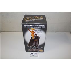 THE DARK KNIGHT STRIKES AGAIN, HAND PAINTED, COLD CAST STATUE NEW IN BOX 1064/7500